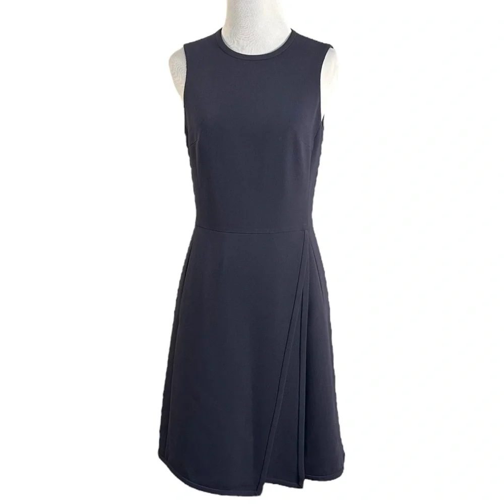 Tory Burch Sleeveless Erin Crepe Dress in Classic Navy Size 2 Preppy Corporate
